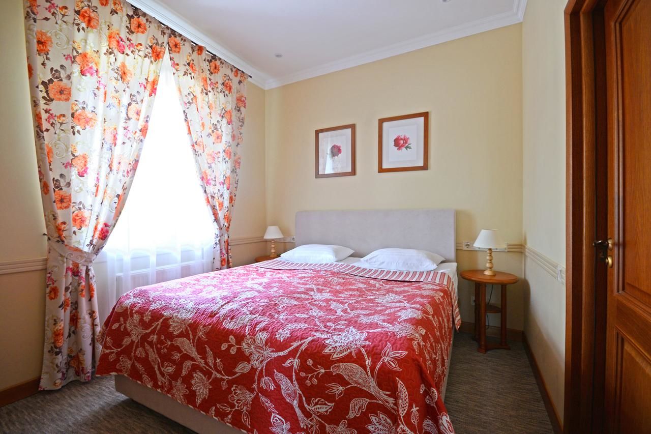 Отель Premier Hotel Pochaiv Почаев-26